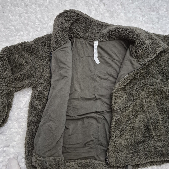 Lululemon Cinchable Fleece Zip-Up Jacket 12 Olive Green Athleisure Minimalist - Picture 12 of 16